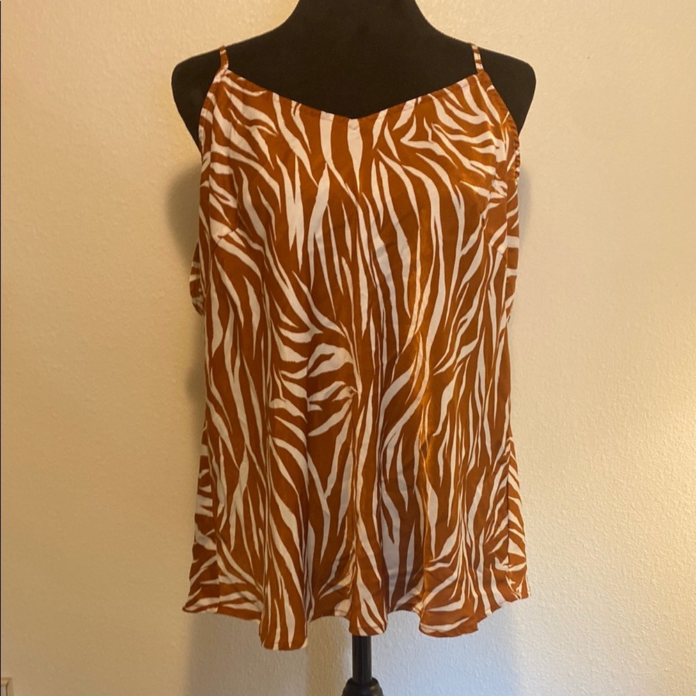 Time and Tru Brown and White Sleeveless Camisole